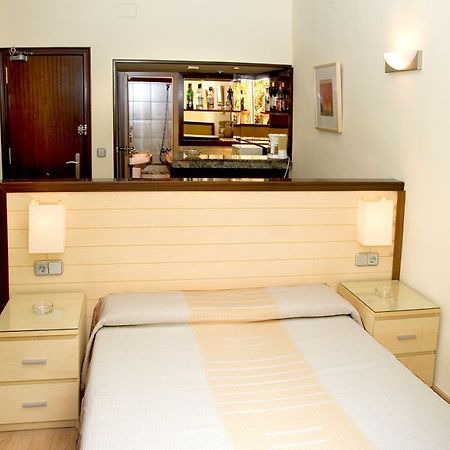 Apartamentos Alos Барселона Екстер'єр фото