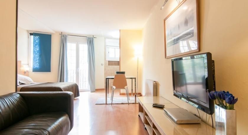 Apartamentos Alos Барселона Екстер'єр фото